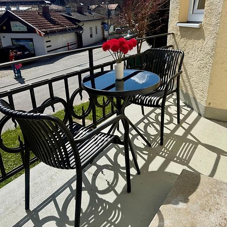 Liebelei Miesbach - Boutique-Apartment Mit Terrasse Im Zentrum المظهر الخارجي الصورة