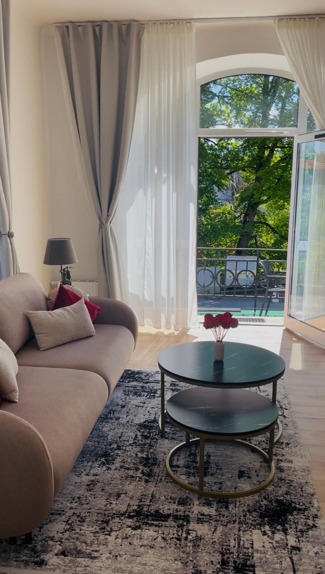 Liebelei Miesbach - Boutique-Apartment Mit Terrasse Im Zentrum المظهر الخارجي الصورة